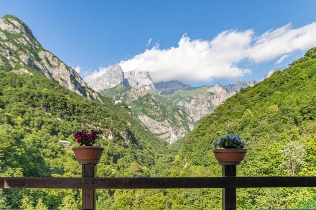 Hotel Al Verde Mandello del Lario Exteriör bild