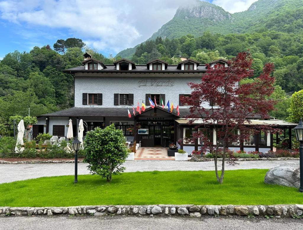 Hotel Al Verde Mandello del Lario Exteriör bild