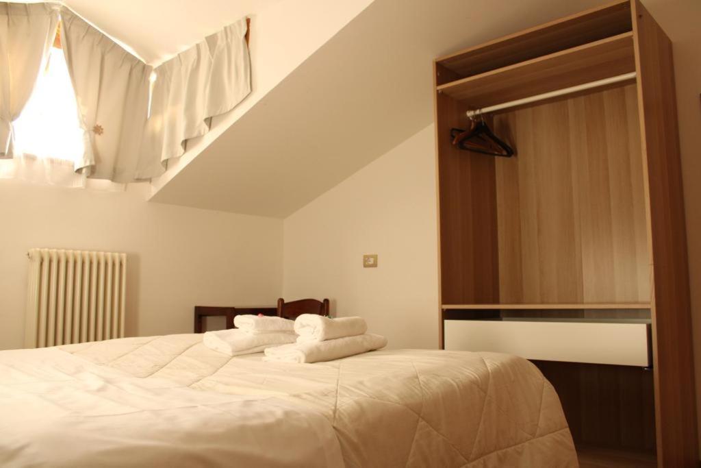 Hotel Al Verde Mandello del Lario Exteriör bild