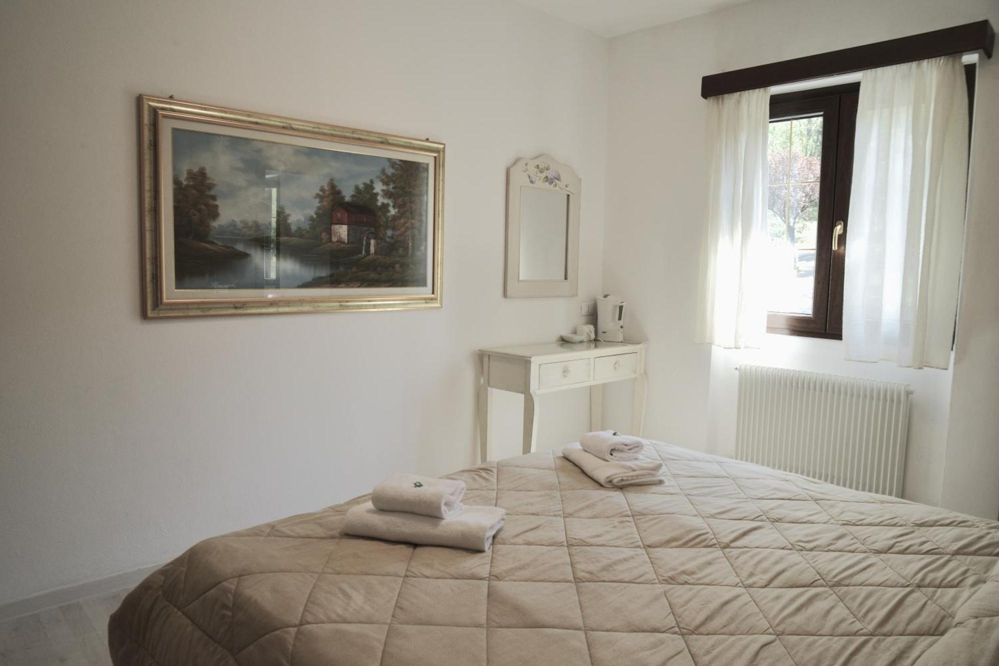 Hotel Al Verde Mandello del Lario Exteriör bild